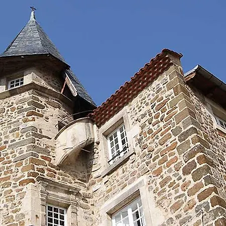 Maison Au Loup: 16th Century In Old Town Bed & Breakfast *