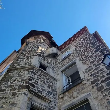 Maison Au Loup: 16th Century In Old Town Le Puy-en-Velay