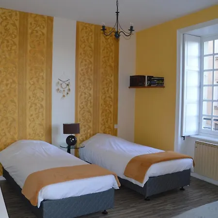 Bed & Breakfast Maison Au Loup: 16th Century In Old Town *
