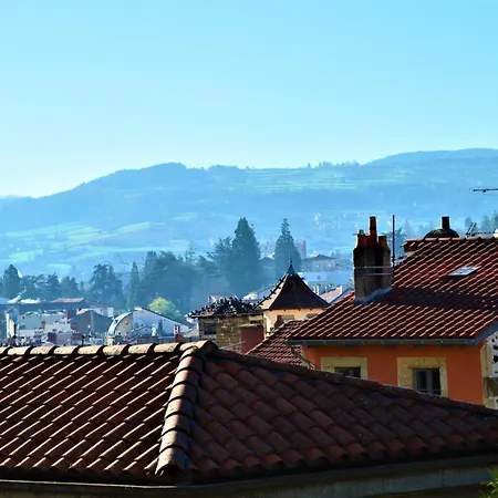 Bed & Breakfast Maison Au Loup: 16th Century In Old Town Le Puy-en-Velay