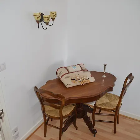 Maison Au Loup: 16th Century In Old Town * Le Puy-en-Velay